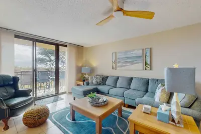 Image de Beachfront getaway with WiFi, pools, hot tub, gym, washer/dryer, & central Ac