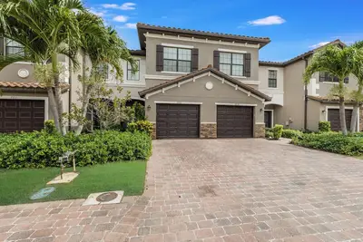 Image de Casa de Maggie - Peaceful, Updated 3 Bedroom townhome in Quiet Neighborhood