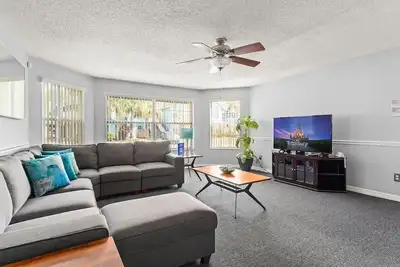 Image de 3br Condo Near Disney | Somerset Resort