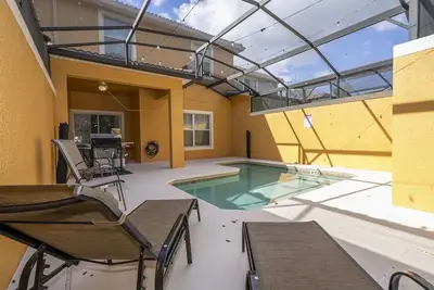 Image de 4br Home w/ Pool at Paradise Palms near Disney