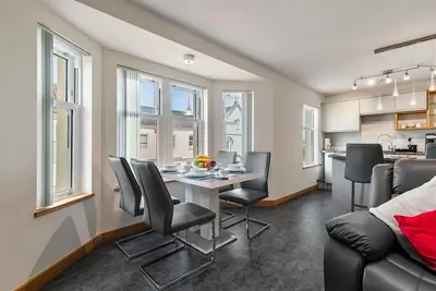 Image de Sea & Steam Apartment - Close to Village and Beach