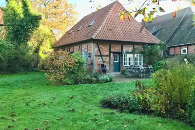 Image de Historic half-timbered barn 1750 - Entire house with garden, piano & Elbe river