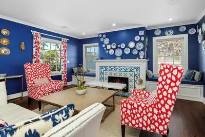 Image de Large Whole House Rental w/ Private Pool – 5 minute walk to beach