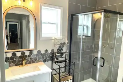 Image de New Listing! Berry's Place - Downtown Montgomery - 2 Blocks from State Capitol!