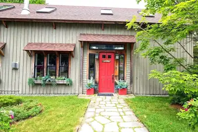 Image de The Old Maine Barn - Near Acadia & Bar Harbor