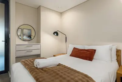 Spacious Sea Side Retreat | Stunning Views