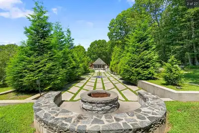 Image de Unique Charlestown Forest Escape