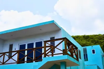 Westpunt Villa  l 2br Near Turtle Beach