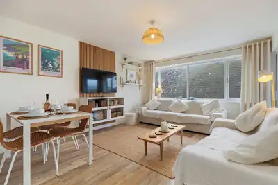 Image de 3 Monkstone Court - Close to Village and Beach