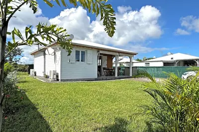 Image de À 5 minutes des plages, Villa Caribéenne Saint François - 2 Chambres, Jardin.