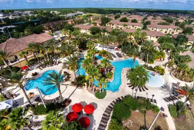 Image de Lazy River~Tiki Bar~Pool~Hot Tub~Themed~Disney