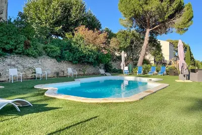 Image de Charmante maison à Mirepeisset avec piscine