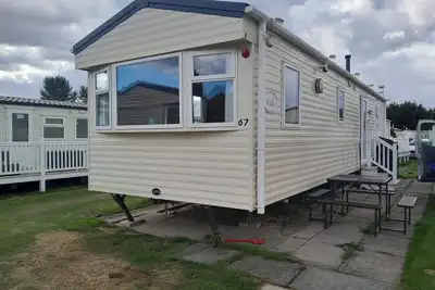 Image de Chalet Sleeps 6 with Lake Views Parking