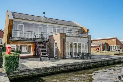 Image de Charmante maison à Uitgeest avec vue sur le lac