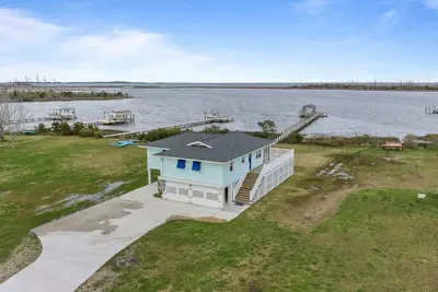 Image de Sunrise Sound Cottage | Dock, Fishing & Sunrises