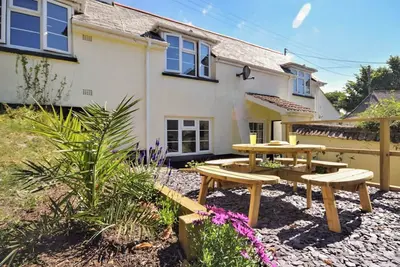 Image de Ashford Holt Cottage