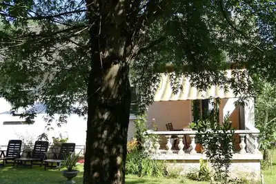 Image de Gîte -le-7  à Brive la Gaillarde - Maison au calme, jardin et place de parking