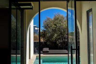 Exomitis1 Cellar & Sea Escape