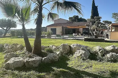 Image de Superbe villa moderne avec vue sur la Ste Victoire entre mer et montagne