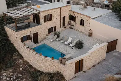 Vertigo Stone Villa - Roumeli Private Pool Escape