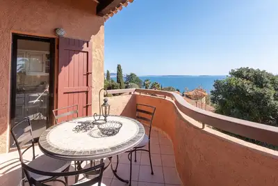 Image de Les Jardins de Théoule - Avec balcon vue Mer