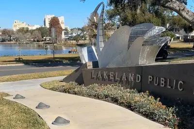 Image de Newly Renovated Cozy Apartment Near Downtown&Lakes