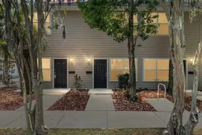 Image de Gorgeous - Uf Campus Adjacent. Full Kitchen