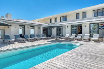 Image de Villa Océans : Front de mer, Piscine, Spa, 15 pers à Brétignolles sur Mer