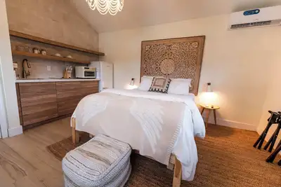 Image de Premium Queen Coastal Kitchen Suite