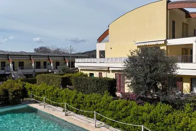 Image de S361 – Sirolo, apartment in a residence with swimming pool