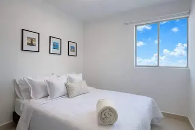 Image de Luxury Apartment with Swimming Pool Near the Sea