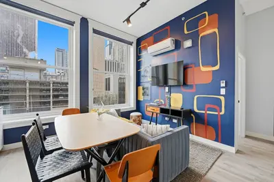 Image de Plymouth Collection: 3bd 2ba with Gym & Rooftop