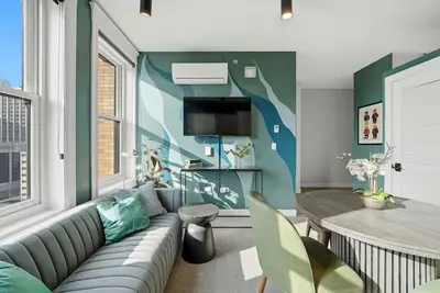 Image de Plymouth Collection: 3bd 2ba with Gym & Rooftop