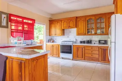 Image de 3-bedroom upstairs apartment in peaceful Loubiere perfect for relaxing getaways