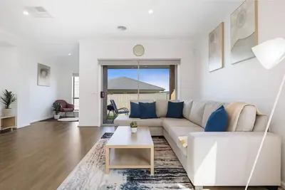 Image de Modern Lucas Comfort • Quiet, Beautiful & Spacious