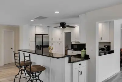 Image de Welcome to Three Olives with Private Pool & Beach Access!