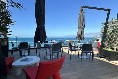 Image de Double with balcony and sea view