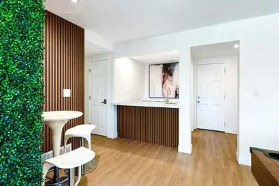 Image de Luxury Pool House in Heart of Oc