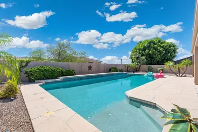 Image de Phoenix Retreat w Pool, Hot Tub & Trail Access!
