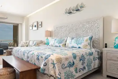 Image de One 1507a : Oceanfront Haven of Refined Luxury