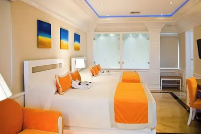Image de Steps from the Beach, Relaxing 1 or 2-Bed Junior Suite w/ Balcony & Jacuzzi