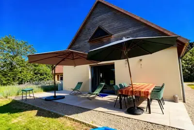 Image de Maison dans un parc de vacances avec piscine