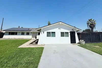 Image de Cozy 1-bedroom cottage in beautiful Clovis with Ac and private outdoor patio