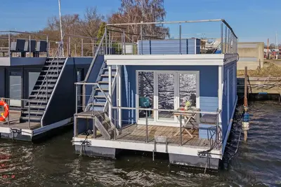 Image de Houseboat for 5 guests with 54m² in Lübeck (309453)