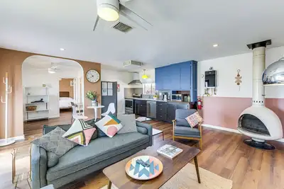Image de Pet-Friendly Desert Retreat w/ Hot Tub in Landers!