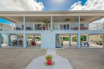 Image de Waterfront coastal duplex w/ balcony views, gas grill, washer & dryer, WiFi
