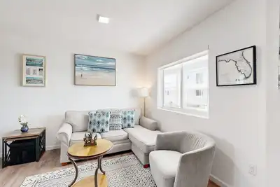 Image de Condo in Marathon with waterfront pool, patio, kayak & sundeck