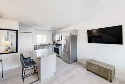 Image de Green Pineapple | Condo in Marathon with pool access