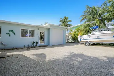 Image de Canalfront, Dog-Friendly Home with High-Speed WiFi, Private Boat Ramp, and Kayak