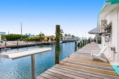 Image de Waterfront Cottage: 60-ft. dock, Fish Station, free WiFI, 3 TVs & washer/dryer